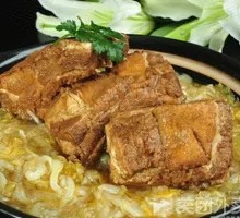 酸菜排骨米饭