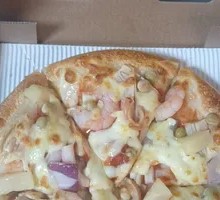 Seafood Pizza