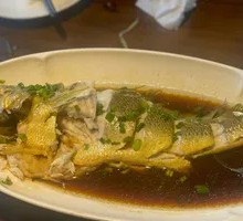 Steamed Deep-sea Yellow Croaker with Chicken Oil