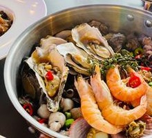 1903 Seafood Pot