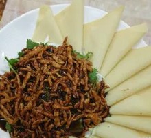 Beijing-style Shredded Pork in Soy Sauce