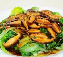 Stir-fried Mushrooms with Chinese Cabbage