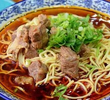 Classic Braised Pork Noodles