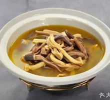 Pork Stewed with Deer Mushroom