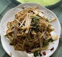 Stir-fried Tofu Skin Salad