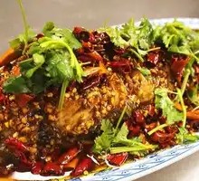 Garlic Stir-Fried Fish