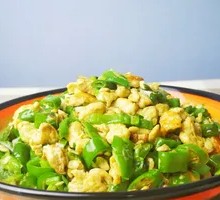 Egg with Green Chili