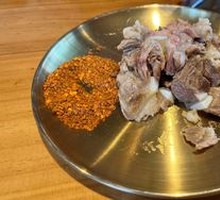Old-Slow-Braised Yellow Beef Steak