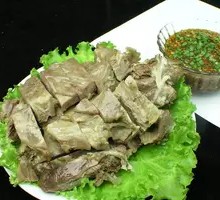 Hand-held Lamb