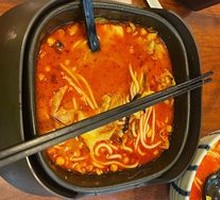 Tomato-flavored Rice Noodles