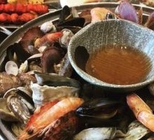Premium Mixed Seafood Hot Pot