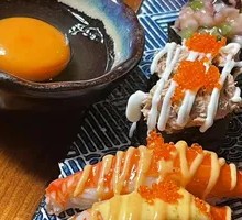 Salmon Sushi