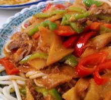 蘑菇炒牛肉