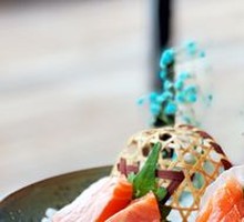 Salmon Sashimi