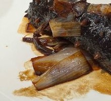 Scallion-Braised Wild Sea Cucumber