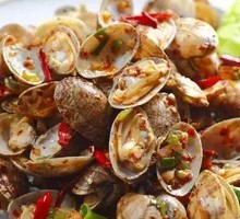 Spicy Stir-Fried Clams