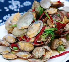 Spicy Stir-Fried Clams