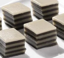 Sesame Cake