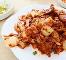 Spicy Kimchi Stir-Fried Pork Belly