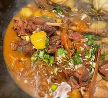 Stewed Goose in Iron Pot