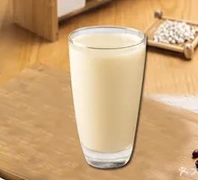 Freshly Ground Soy Milk