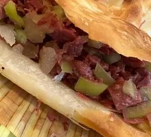Donkey Meat Fire Cake with Donkey Gelatin