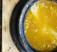 Golden Soup Stone Pot Chicken Wings