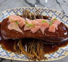 Red Grapefruit Rice Fragrant Pork