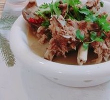 Hand-grabbed Lamb Bones