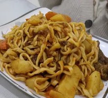 Stewed Pork Rib, Potato, and Green Bean Noodles