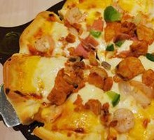 Crown Cheese-Stuffed Crust Pizza