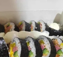 蛋黄玉米紫菜包饭