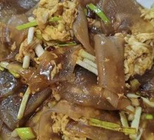 Egg Stir-fried Pigskin