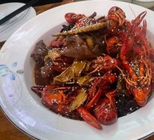 Lobster and Pig Trotter Stew