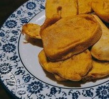 Egg-fried Steamed Bun Slices
