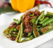 Stir-fried Pork with Green Chili