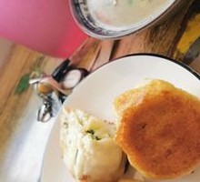 Carrot Pan-Fried Buns