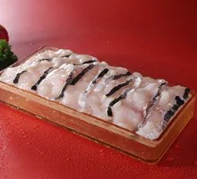 Smooth Black Fish Slices
