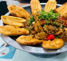Lu Nan Earth Pot Chicken