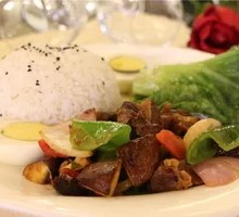 Black Pepper Beef Rice Bowl