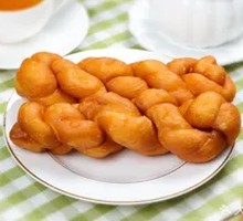 Trendy Doughnut Twist