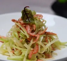Golden Hook Shrimp with Ma Jiagou Celery