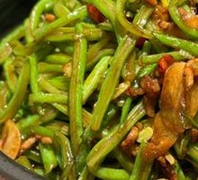 String Beans Stir-Fried with Shredded Pork