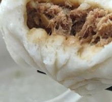 Traditional Soy Sauce Pork Bun