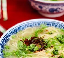 Elbow Bone Noodle Soup