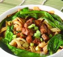 Zucchini Beef Noodles