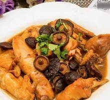 Stewed Chicken with Mushrooms