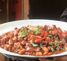 Stir-Fried Rooster in Earthen Pot