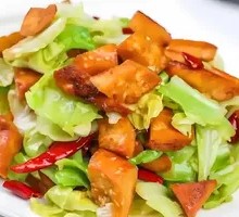 Nang Stir-Fried Cabbage