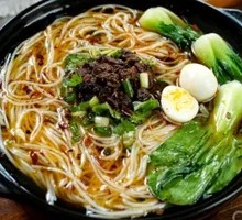 Sauce-Flavored Pot Noodles